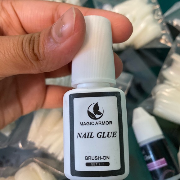 500PCS coffin nails + 4 glue + file and clippers - Picture 5 of 9